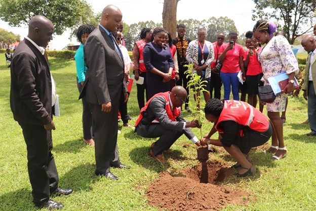 MMUST team together with the Kenya Red Cross Society team after the meeting3